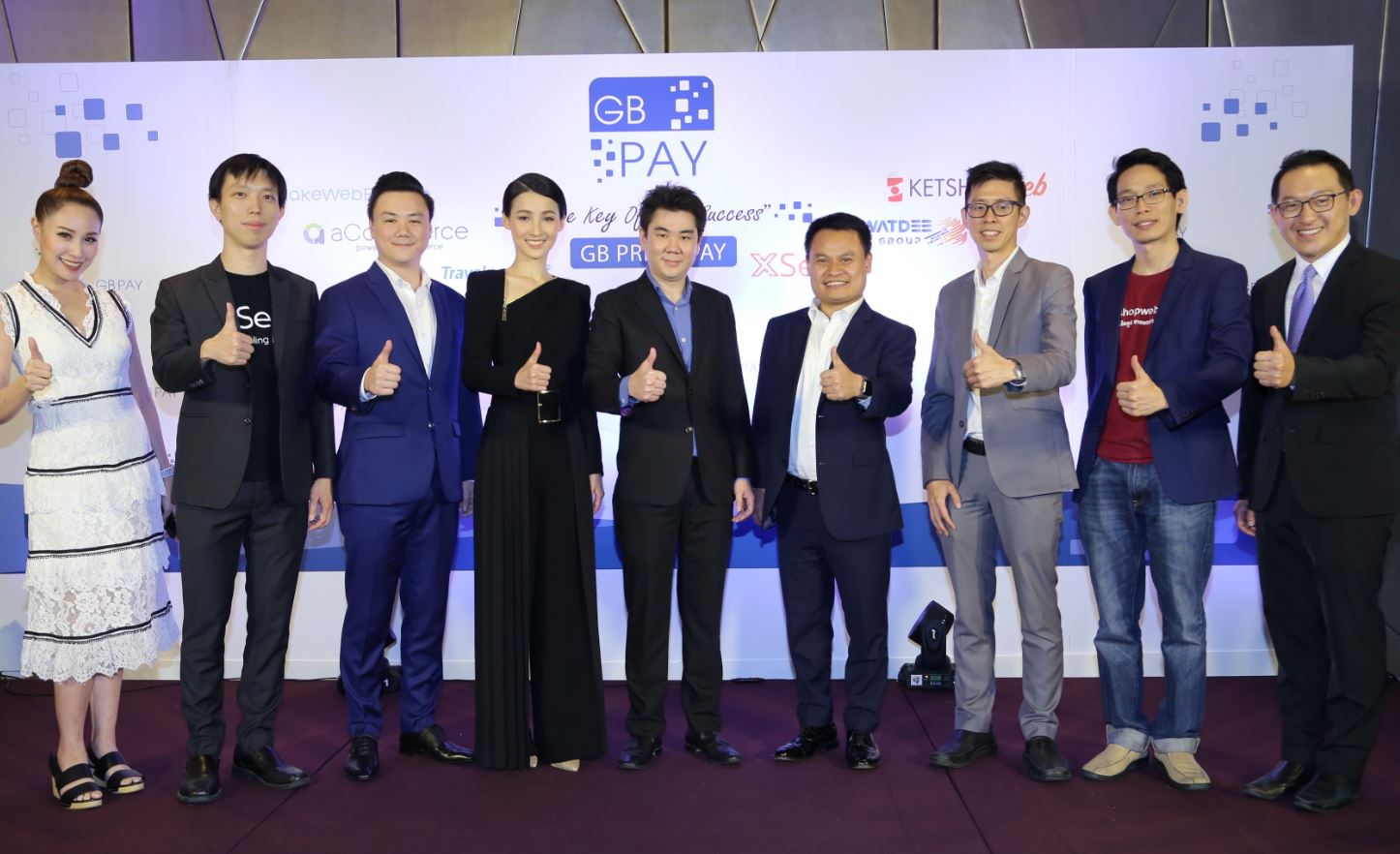 ผู้บริหารและพาร์ทเนอร์บนเวที