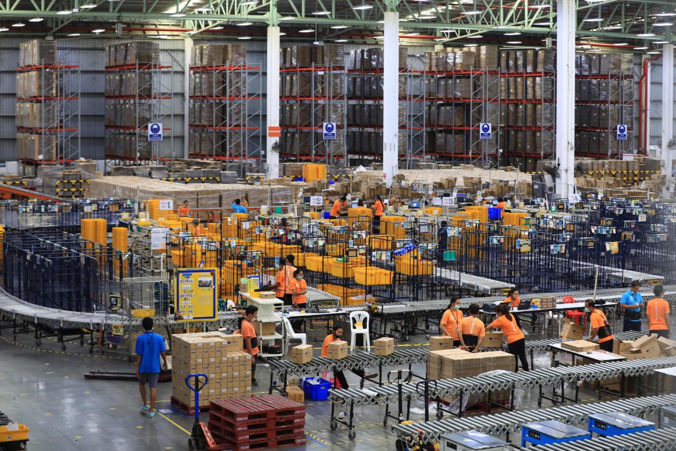 Lazada’s semi-automatic fulfillment warehouse in Bang Phli, Samut Prakarn-3
